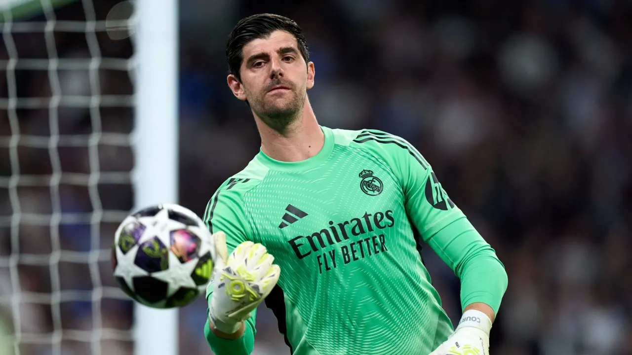 بعد موسم ريال مدريد الكارثي.. وكيل تيبو كورتوا يكشف رسميًا عن حقيقة انتقاله إلى دوري روشن السعودي